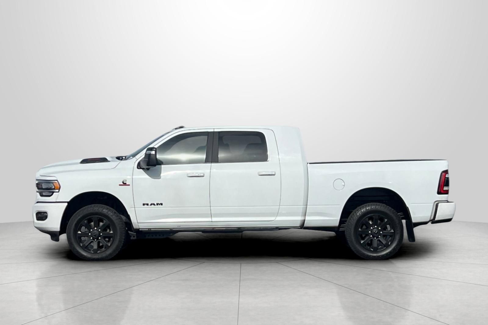 Used 2023 RAM 3500 Laramie w/ Night Edition image 7