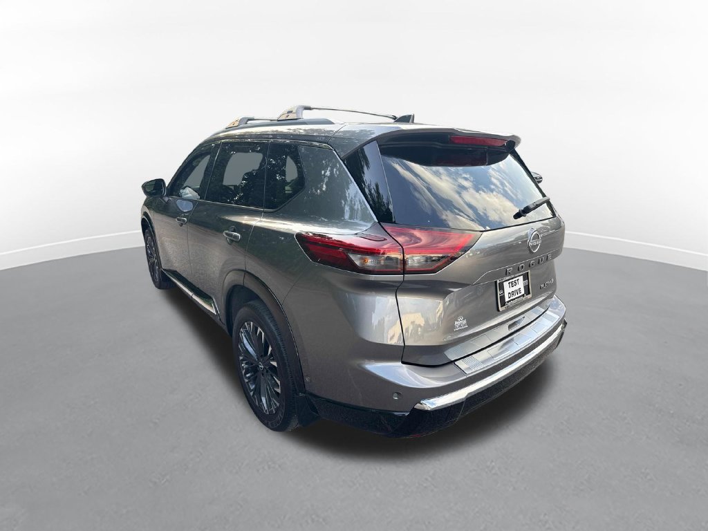 Used 2025 Nissan Rogue Platinum w/ Platinum Premium Package FWD image 8