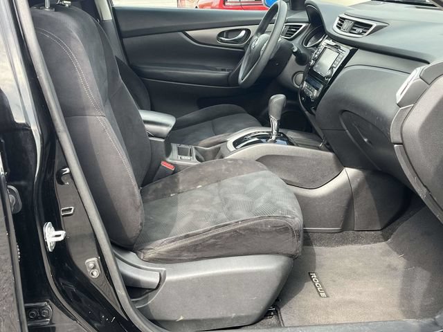 Used 2015 Nissan Rogue SV w/ SV Premium Package AWD/4WD image 24