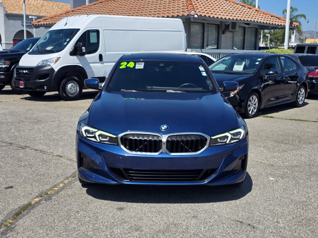 Used 2024 BMW 330i Sedan RWD image 2