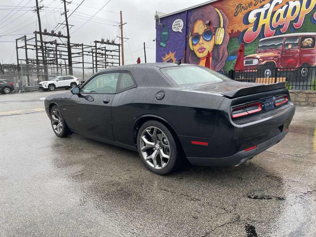 Used 2015 Dodge Challenger R/T Plus RWD image 3