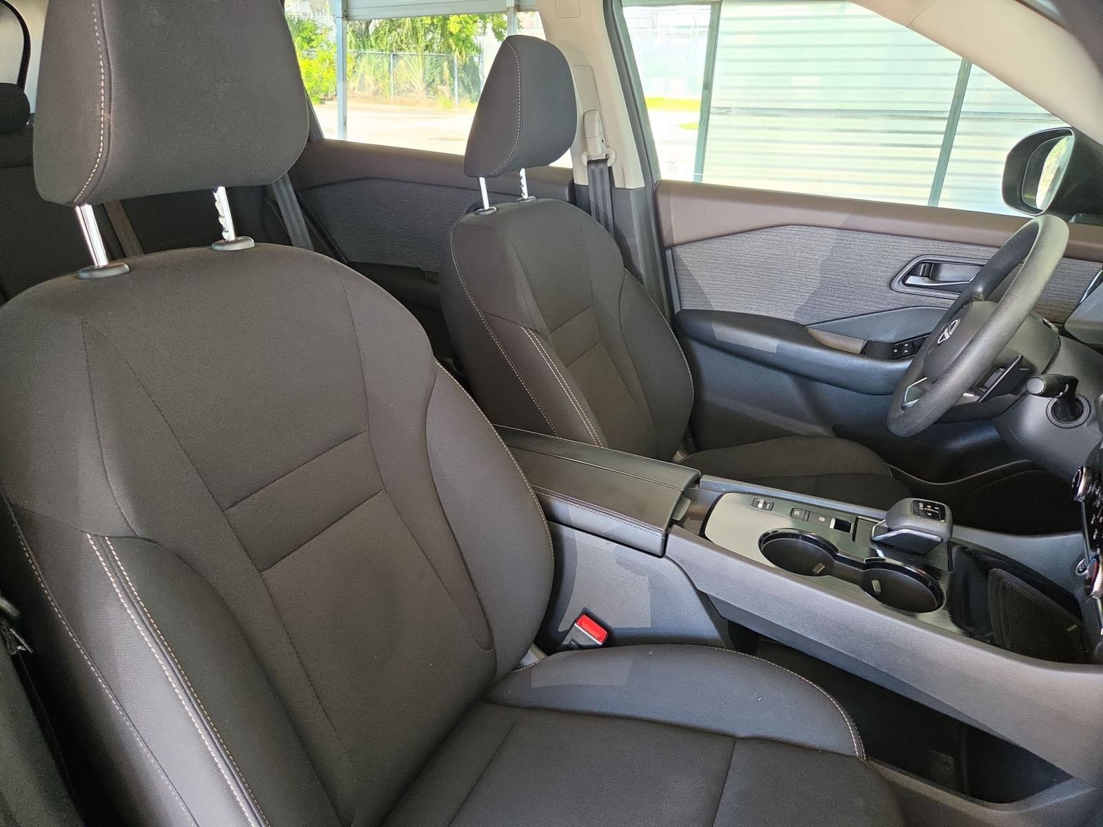Used 2023 Nissan Rogue S FWD image 27
