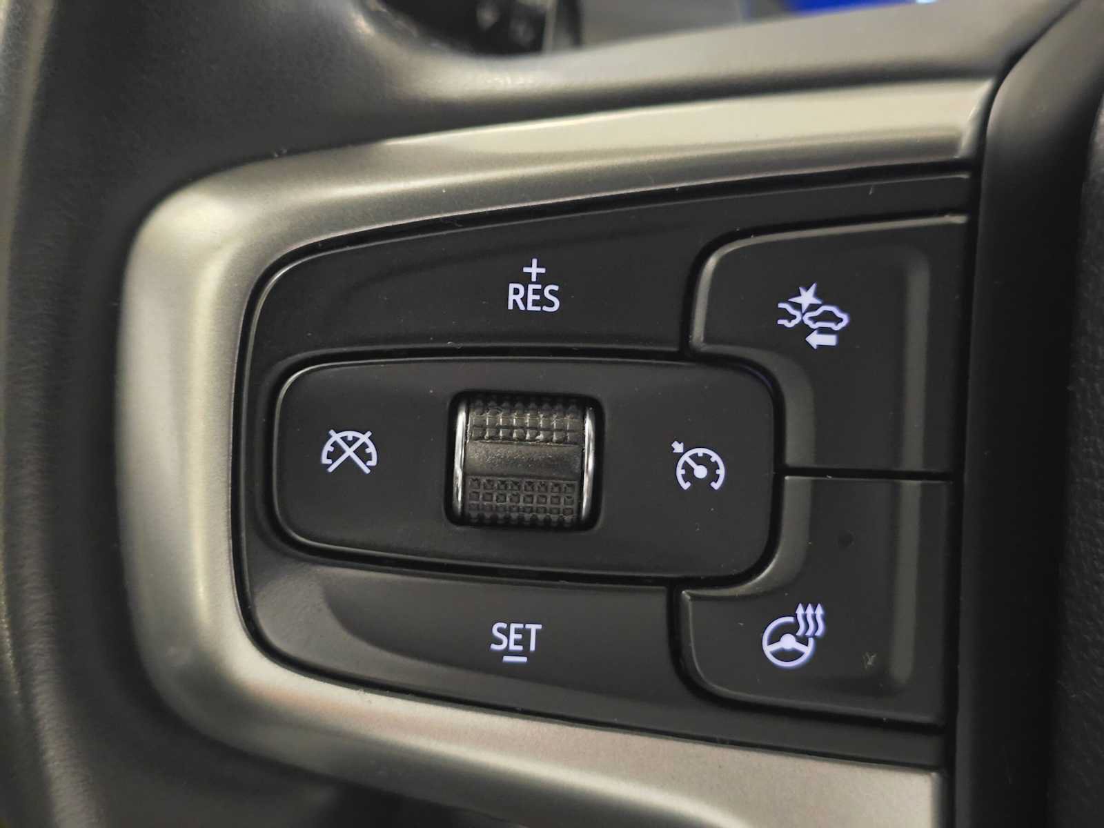 Used 2024 Chevrolet Silverado 1500 LTZ AWD/4WD image 34