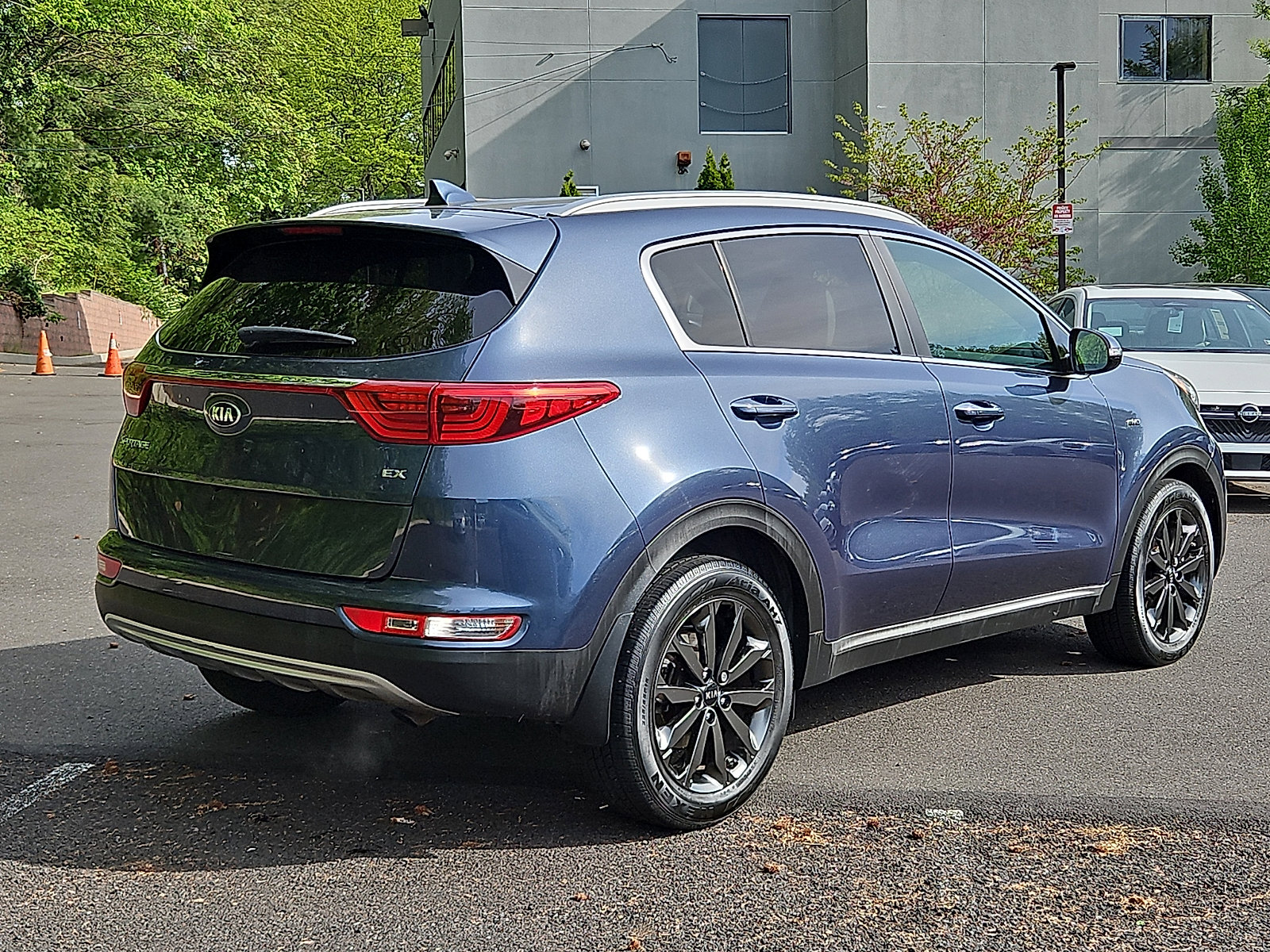 Used 2018 Kia Sportage EX w/ EX Sport Appearance Package AWD/4WD image 6