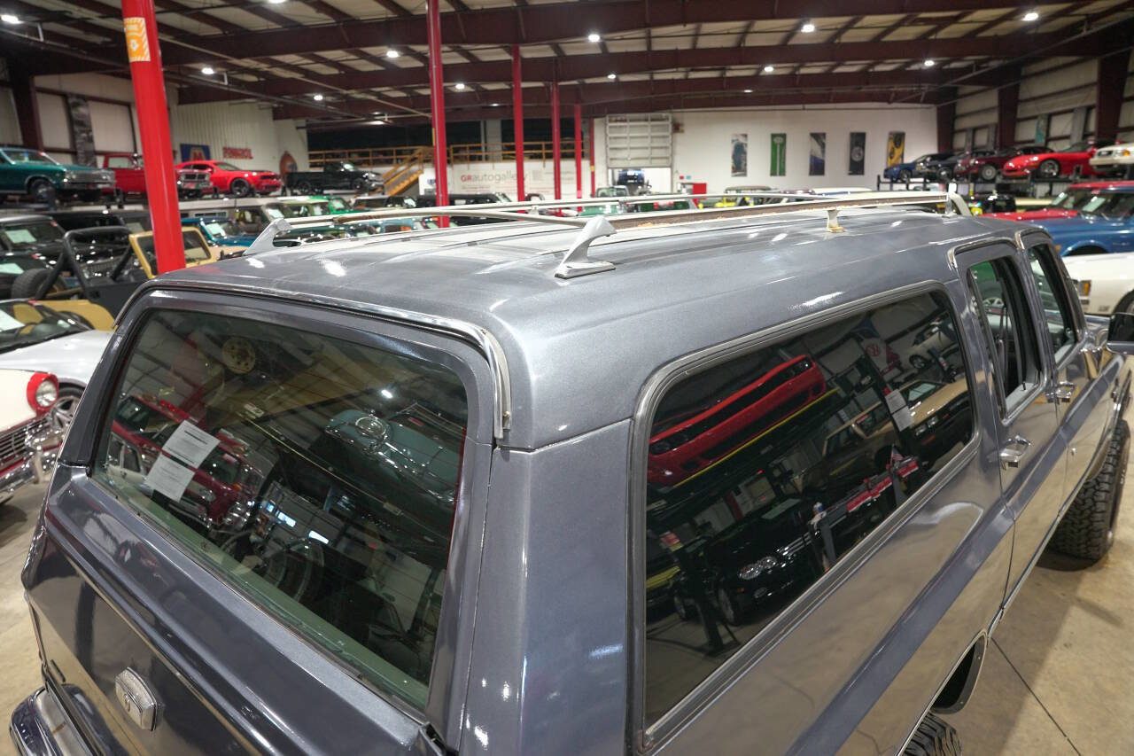 Used 1987 Chevrolet Suburban 4WD image 20