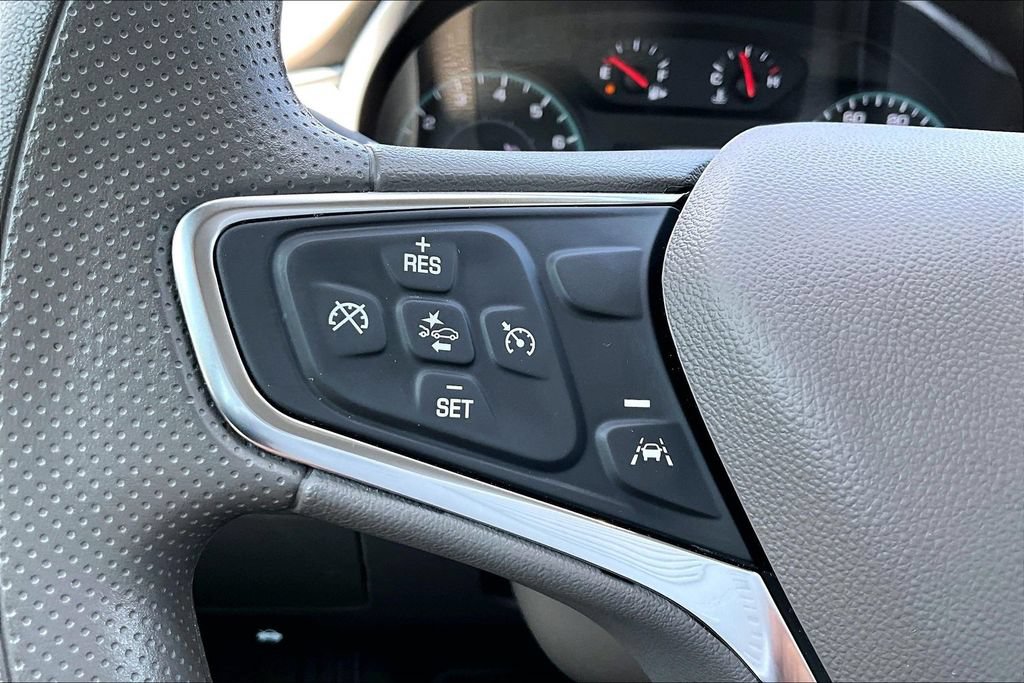 Used 2025 Chevrolet Malibu LT FWD image 16