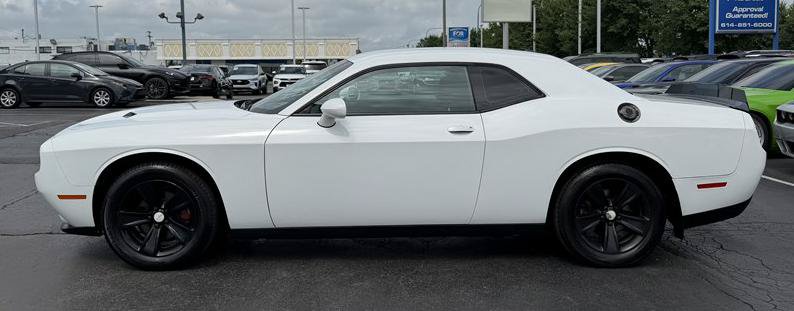 Used 2018 Dodge Challenger SXT RWD image 7