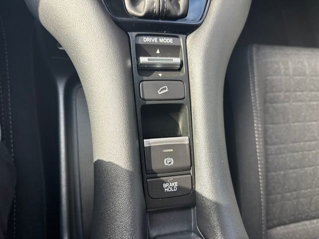 Used 2023 Honda HR-V LX image 27