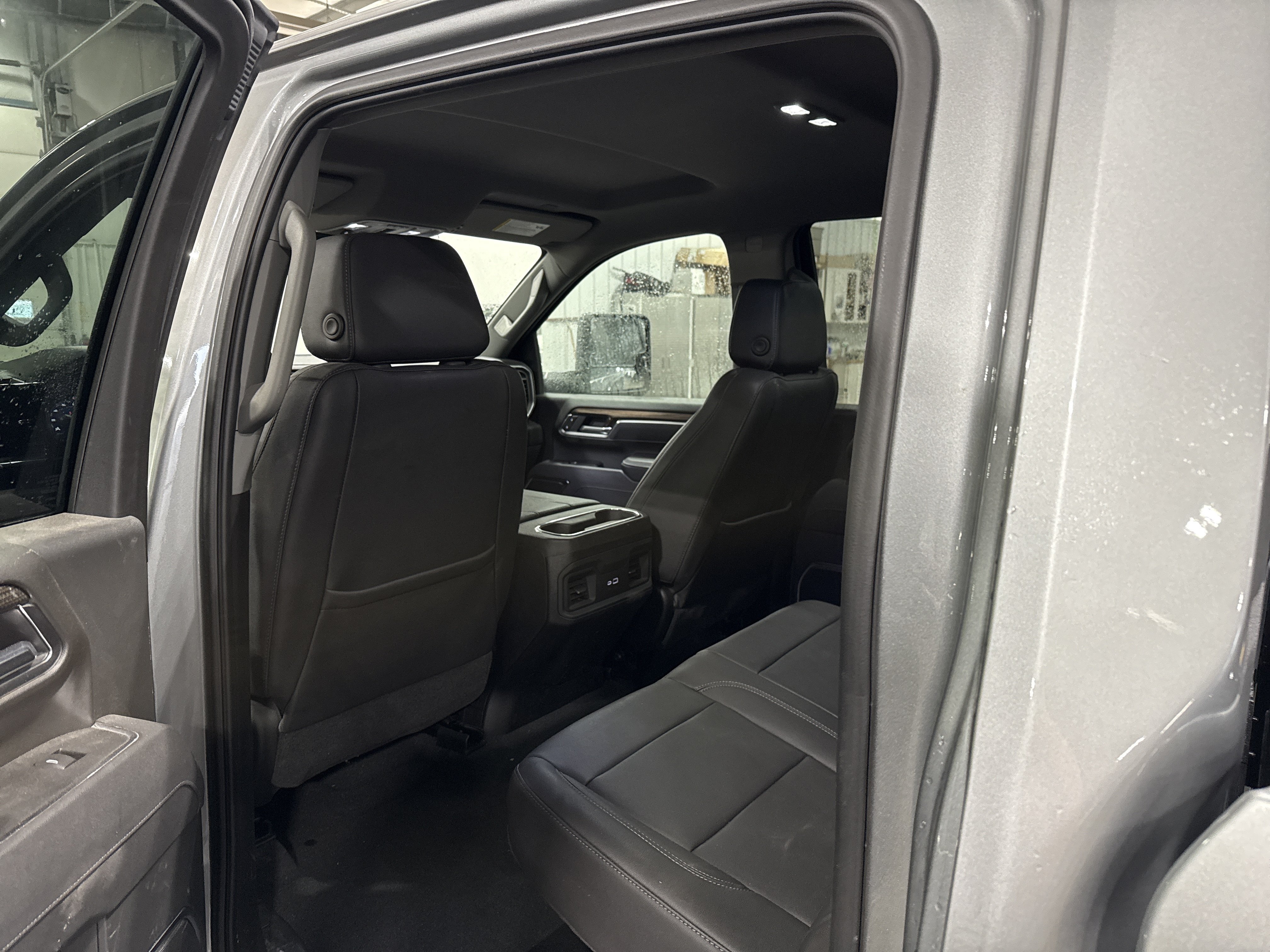Used 2025 Chevrolet Silverado 3500 LT w/ Trail Boss Package AWD/4WD image 8