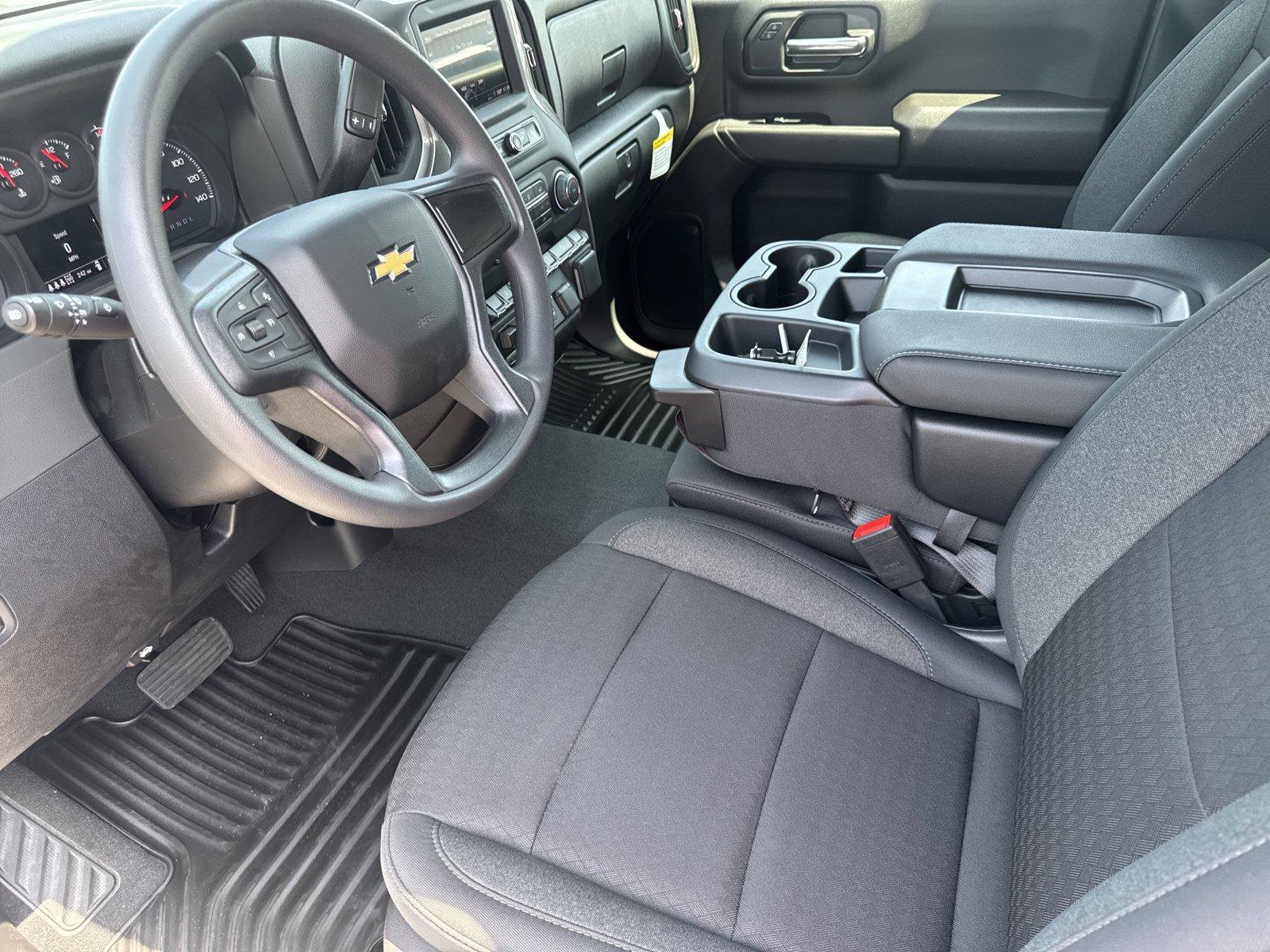 New 2026 Chevrolet Silverado 2500 Custom w/ Custom Value Package AWD/4WD image 10