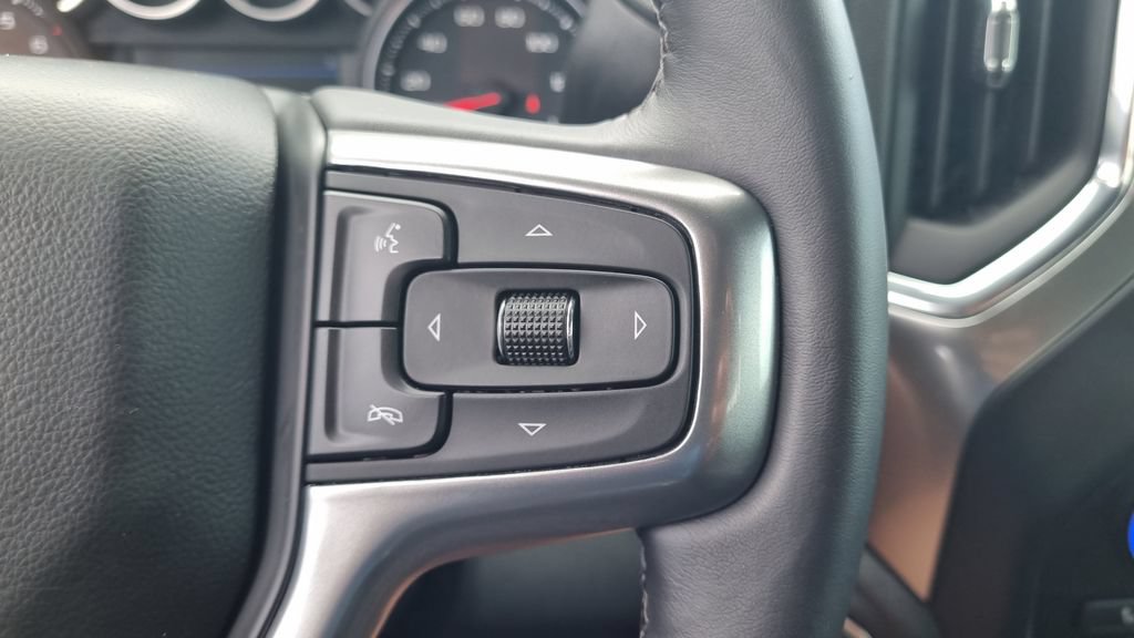 Used 2022 Chevrolet Silverado 1500 RST w/ Safety Package AWD/4WD image 22