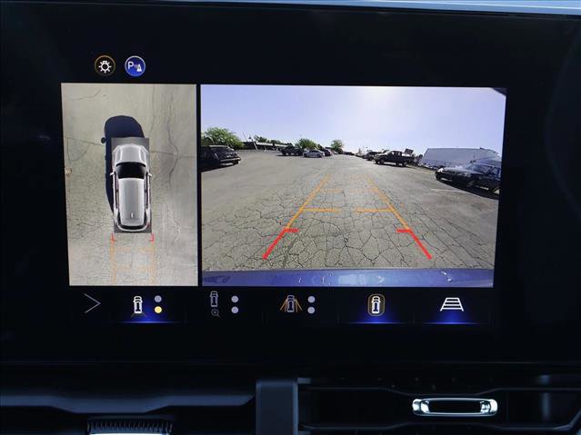 New 2026 Chevrolet Equinox LT w/ Convenience Package II FWD image 13