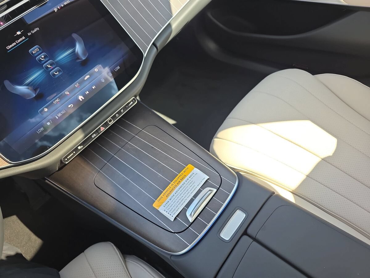 New 2026 Mercedes-Benz E 450 4MATIC Sedan image 25