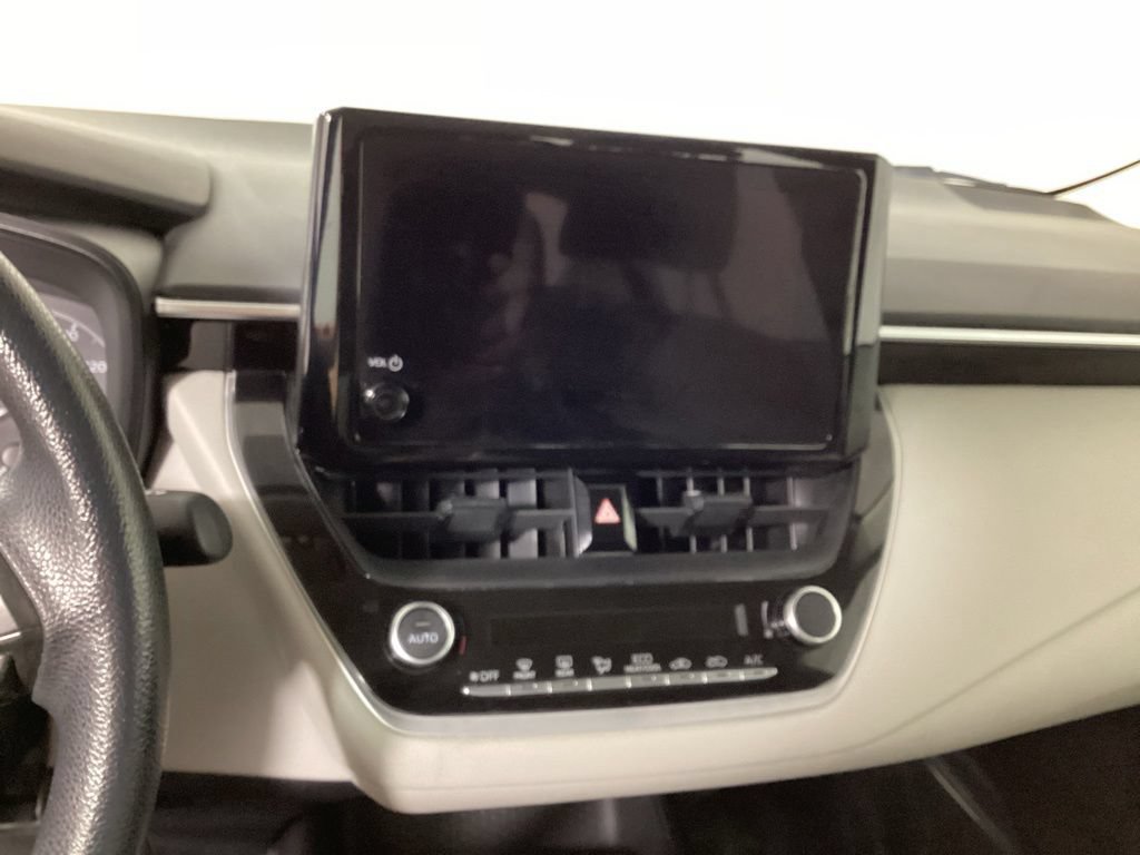 Used 2023 Toyota Corolla LE FWD image 15