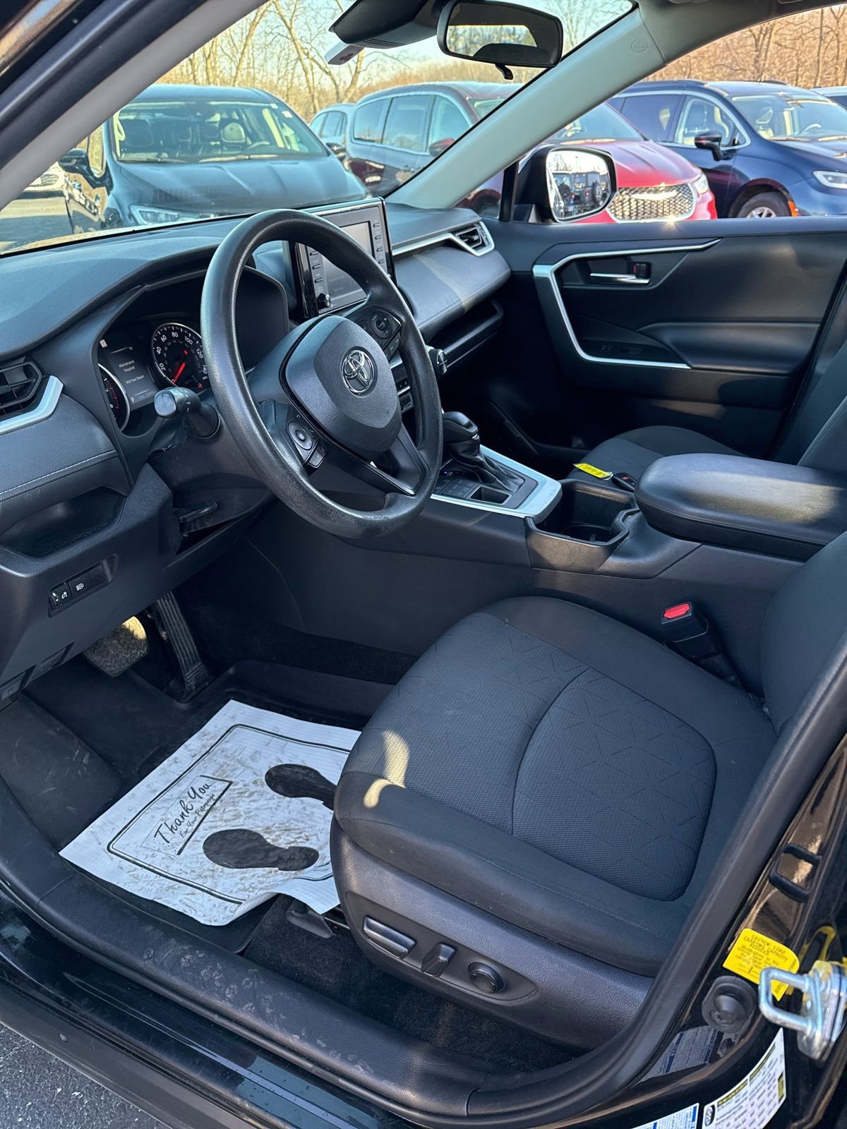 Used 2022 Toyota RAV4 XLE image 18