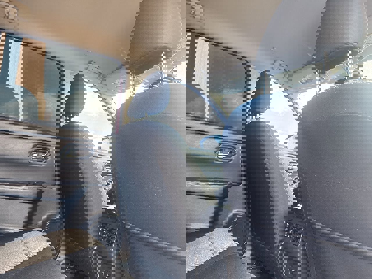 Certified 2024 Nissan Rogue SV image 28