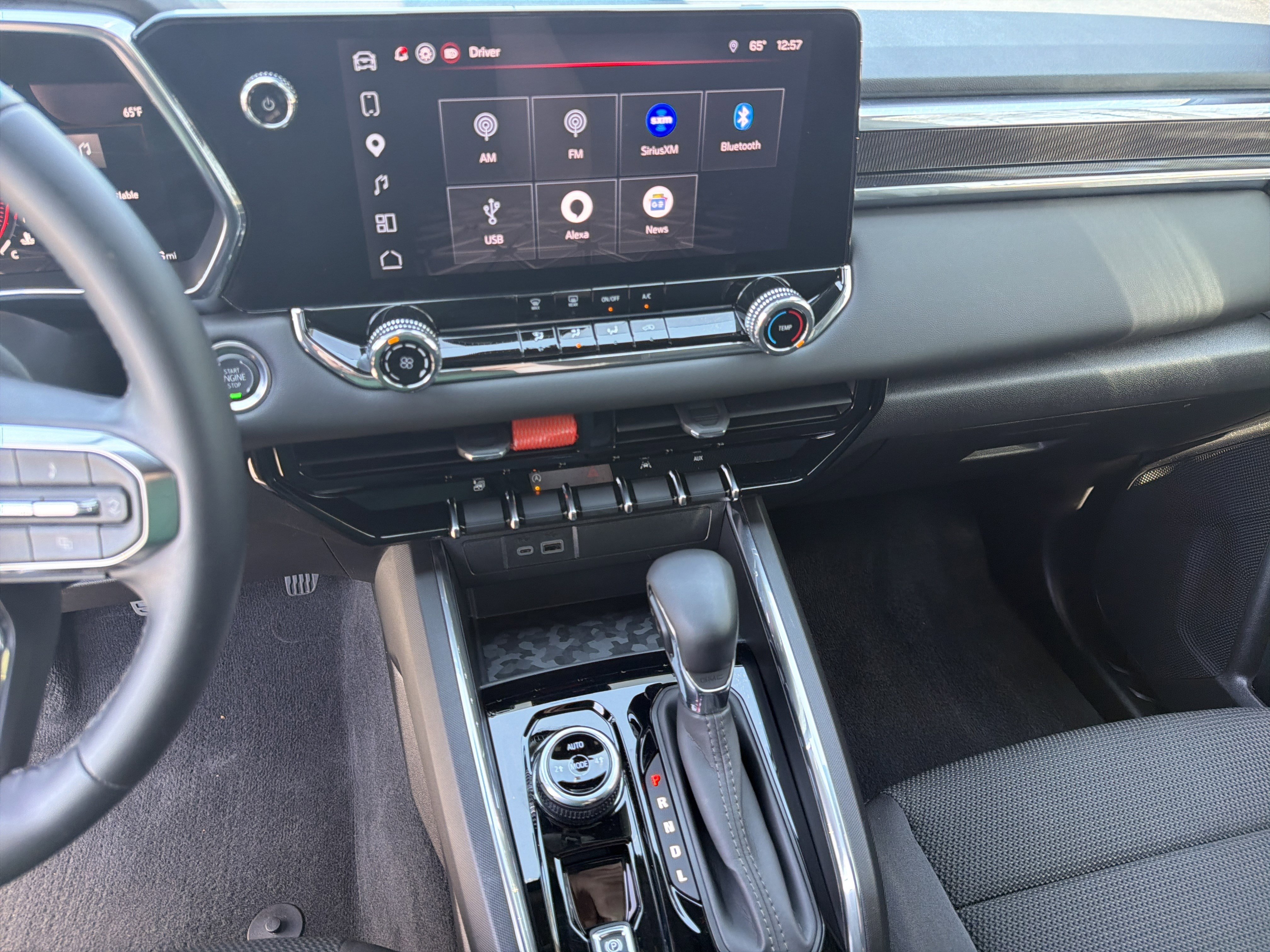 Used 2025 GMC Canyon Elevation AWD/4WD image 32