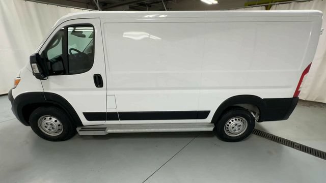 Used 2025 RAM ProMaster 2500 w/ U-Haul Equipment Group FWD image 5