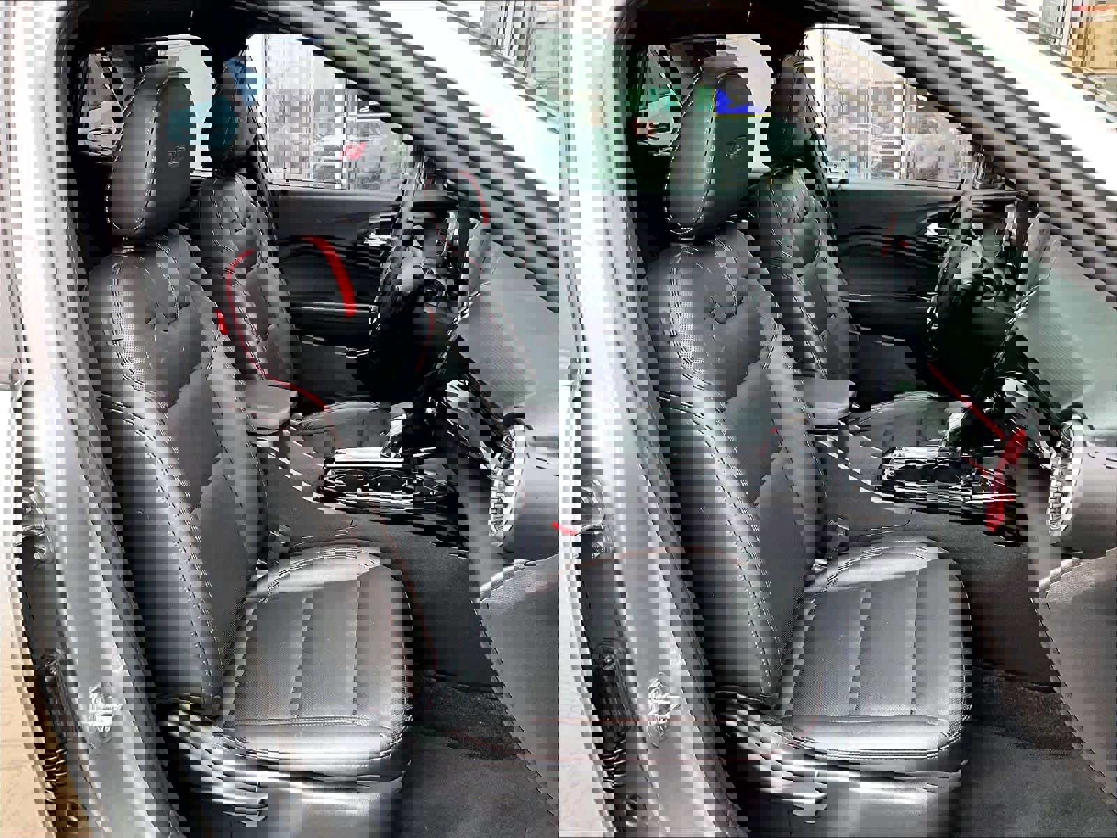 Used 2024 Chevrolet Trax RS w/ Sunroof Package image 11