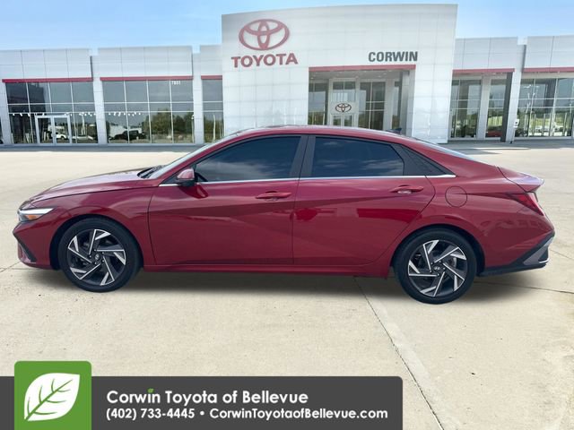 Used 2024 Hyundai Elantra Limited FWD image 2