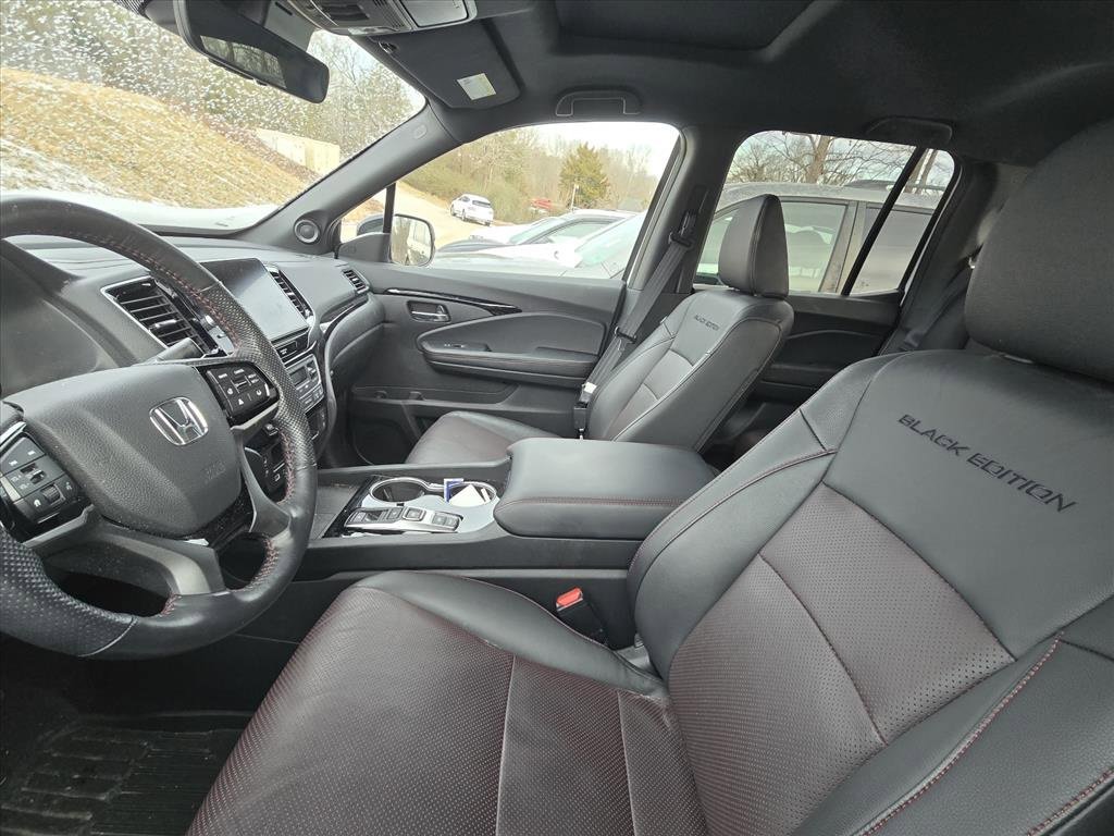 Used 2024 Honda Ridgeline Black Edition image 7