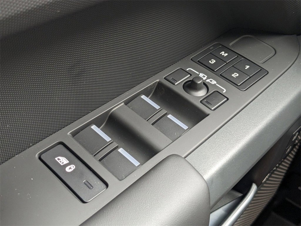New 2024 Land Rover Defender 130 X image 19