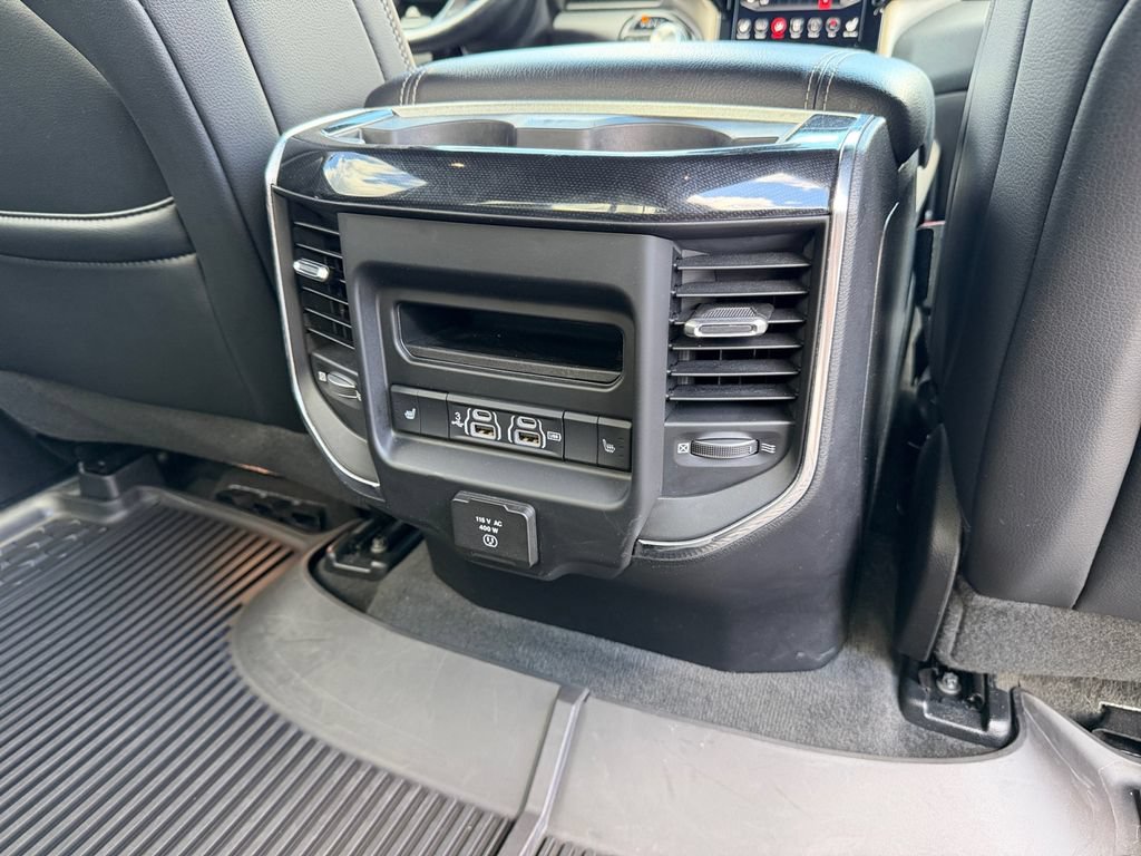 Used 2019 RAM 1500 Laramie AWD/4WD image 34