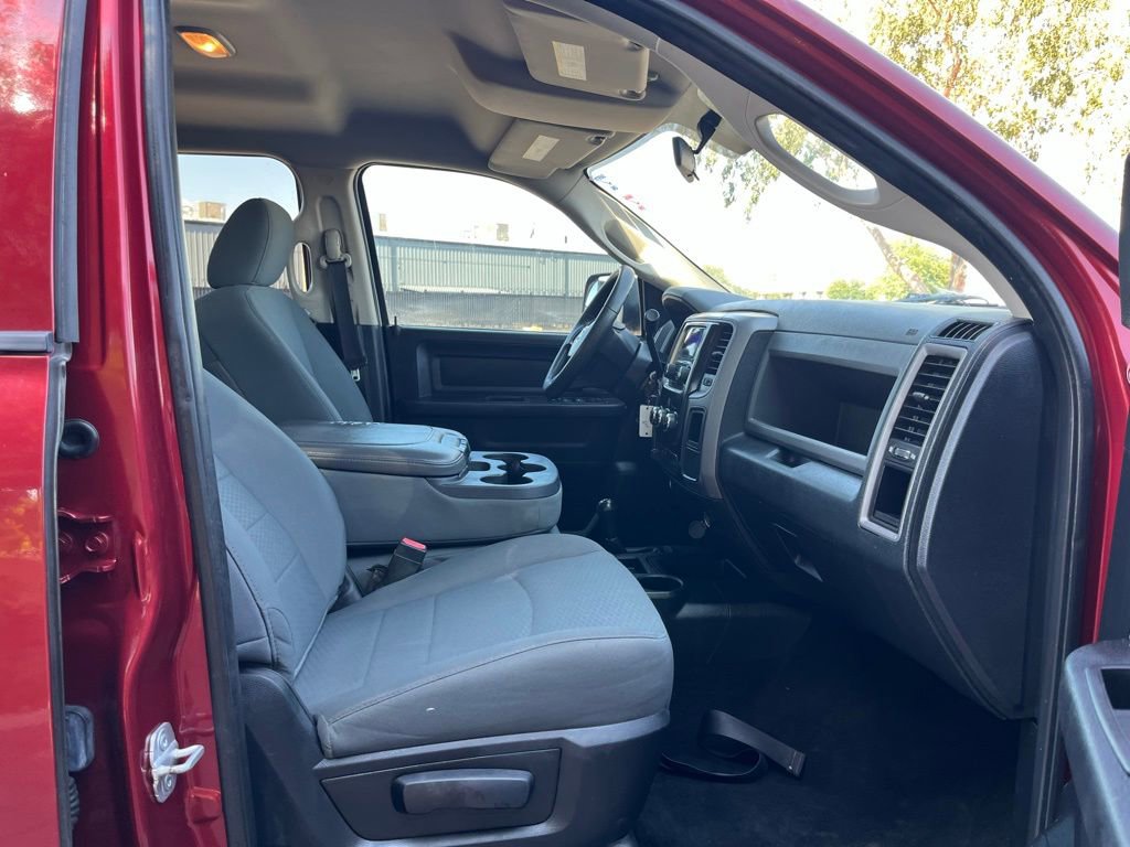 Used 2014 RAM 3500 Tradesman w/ Chrome Appearance Group image 17