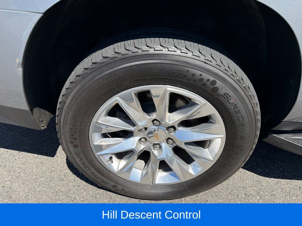 Used 2024 Chevrolet Suburban Premier image 15