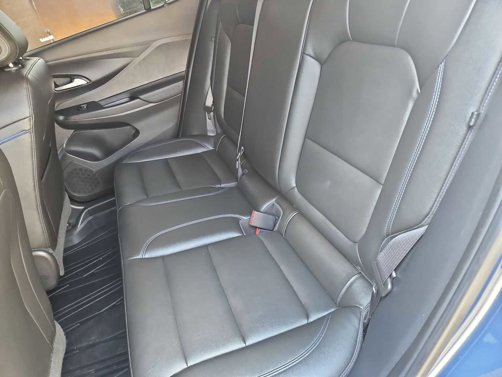 Used 2025 Buick Envista Sport Touring w/ Convenience I Package image 19