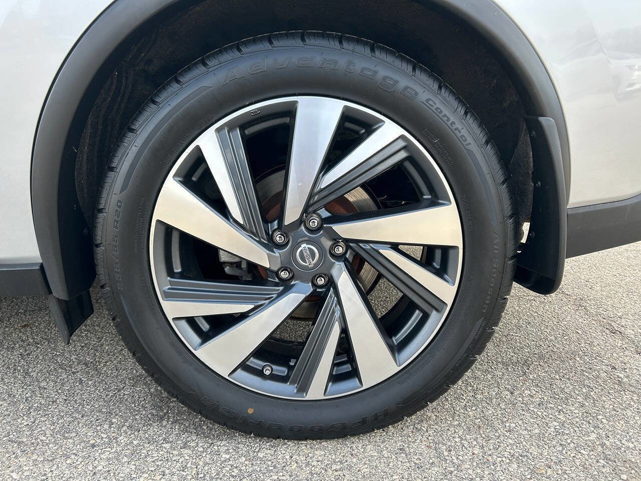 Used 2017 Nissan Murano Platinum image 26