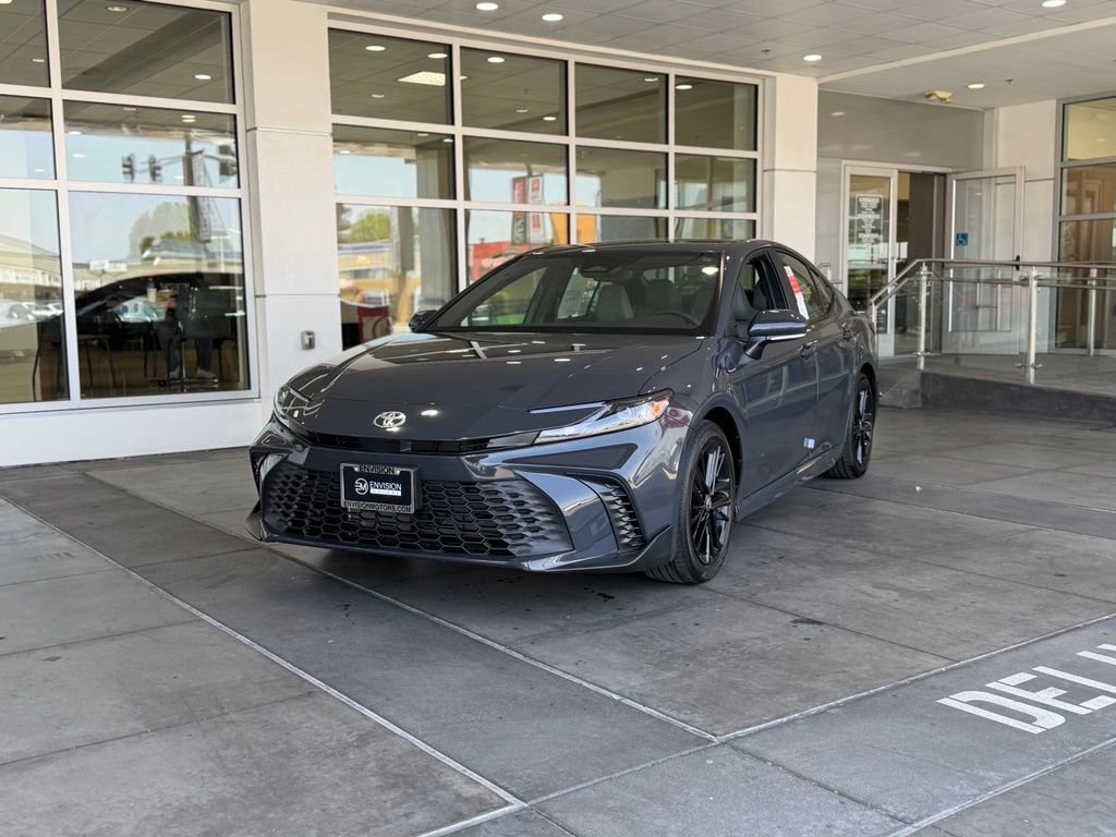 Used 2026 Toyota Camry SE w/ Convenience Package FWD image 2