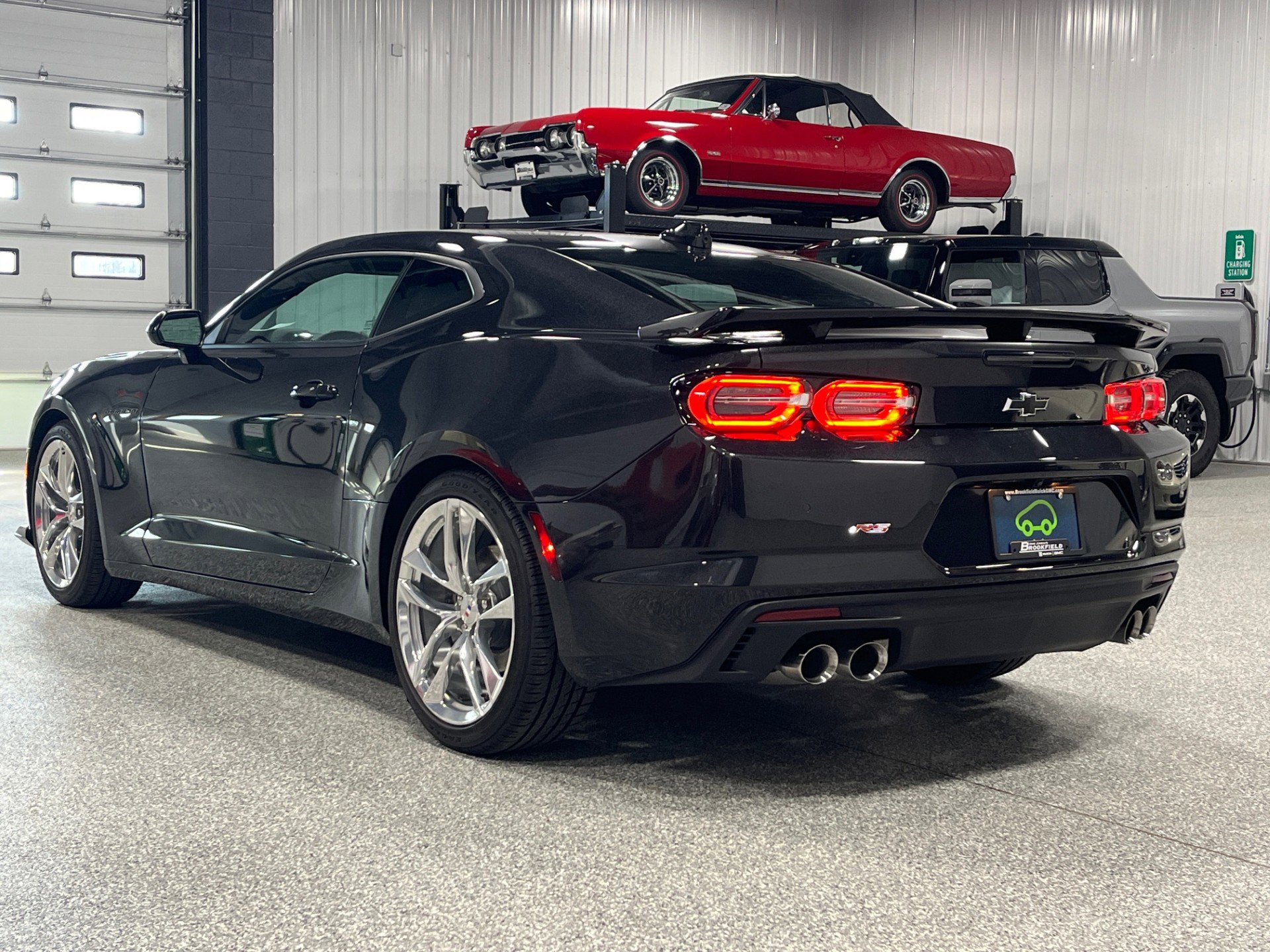 Certified 2024 Chevrolet Camaro LT image 3