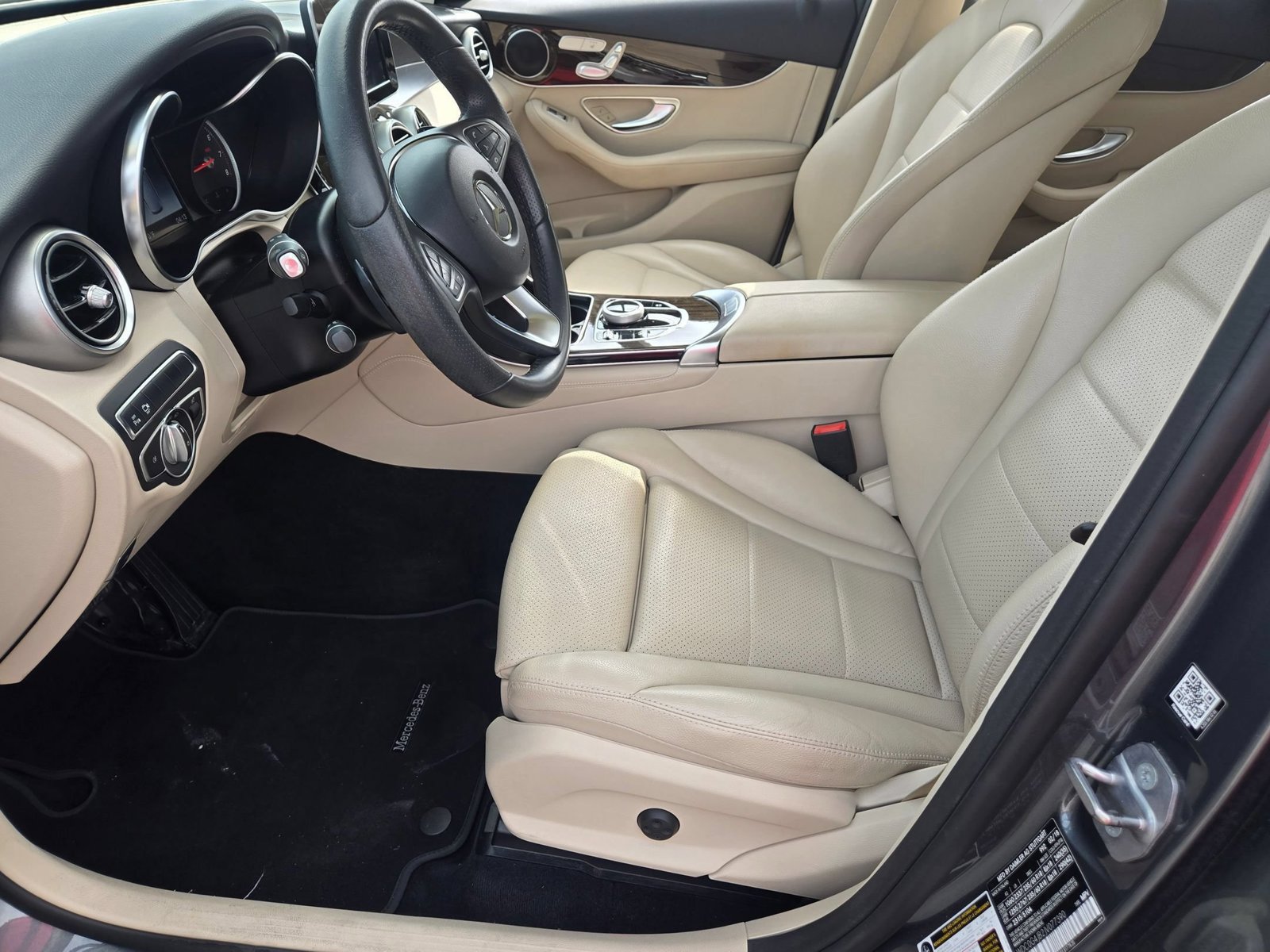 Used 2018 Mercedes-Benz GLC 300 image 15