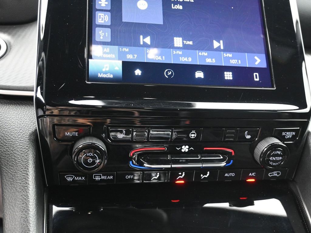 Certified 2024 Jeep Grand Cherokee Altitude image 16