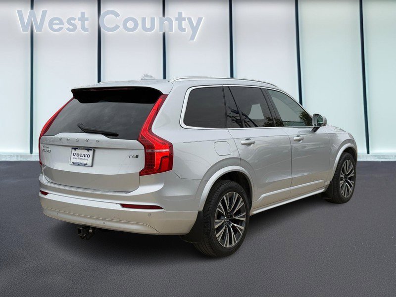 Certified 2022 Volvo XC90 T6 Momentum w/ Advanced Package image 4