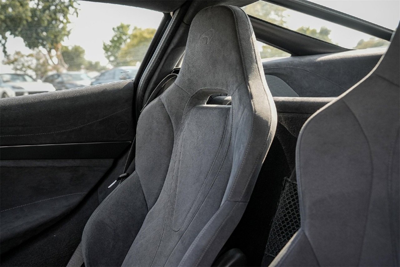 Used 2018 McLaren 720S image 20