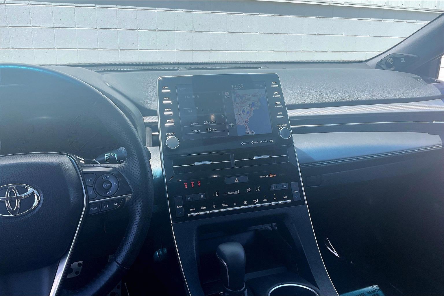 Used 2019 Toyota Avalon Touring w/ Advanced Safety Package FWD image 7