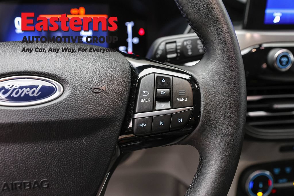 Used 2023 Ford Escape Active AWD/4WD image 16