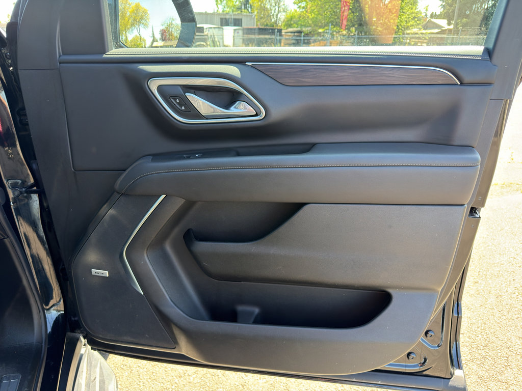 Used 2024 Chevrolet Tahoe LT AWD/4WD image 12