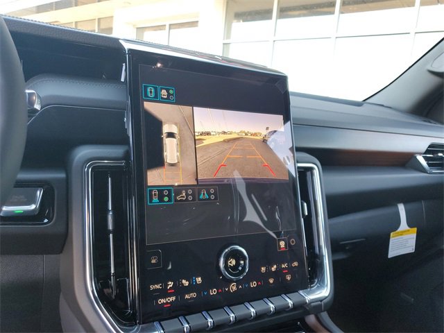 New 2026 GMC Yukon Denali w/ Sun & Power Step Package image 17