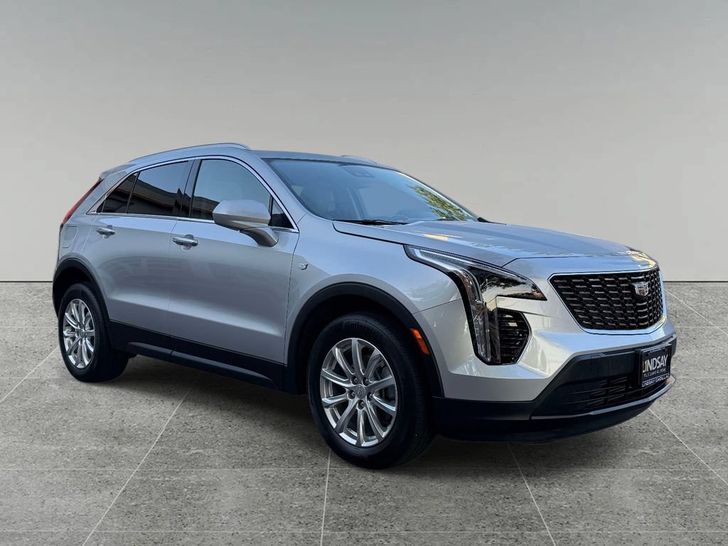 Used 2021 Cadillac XT4 Luxury w/ Cold Weather Package AWD/4WD image 9