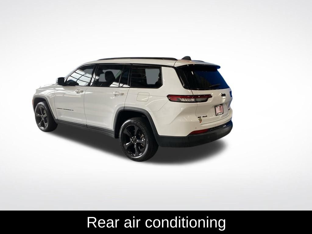 Used 2022 Jeep Grand Cherokee L Limited w/ Black Appearance Package AWD/4WD image 21