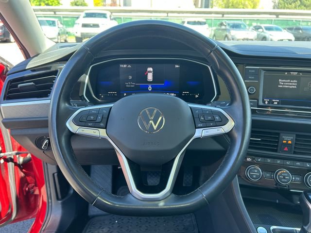 Used 2022 Volkswagen Jetta SE FWD image 22