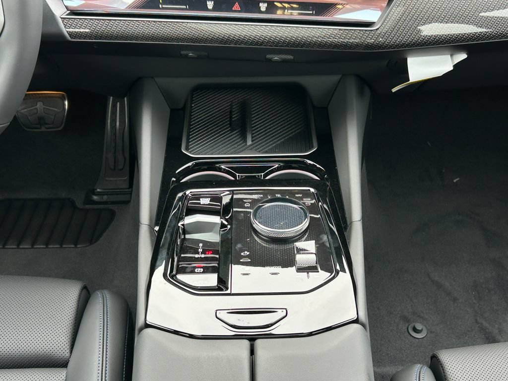 New 2027 BMW 550e xDrive AWD/4WD image 27