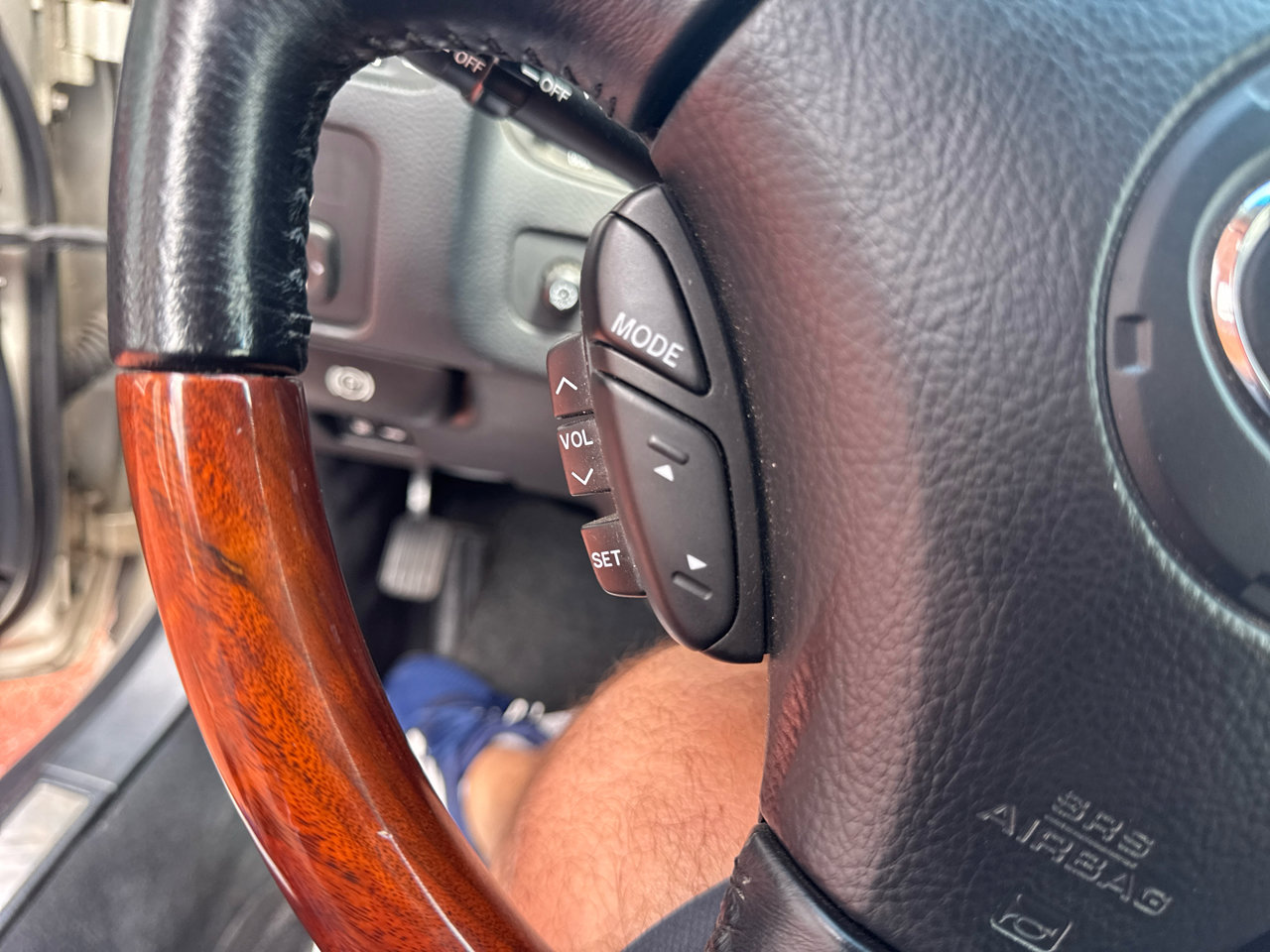 Used 2002 Lexus SC 430 Convertible image 18