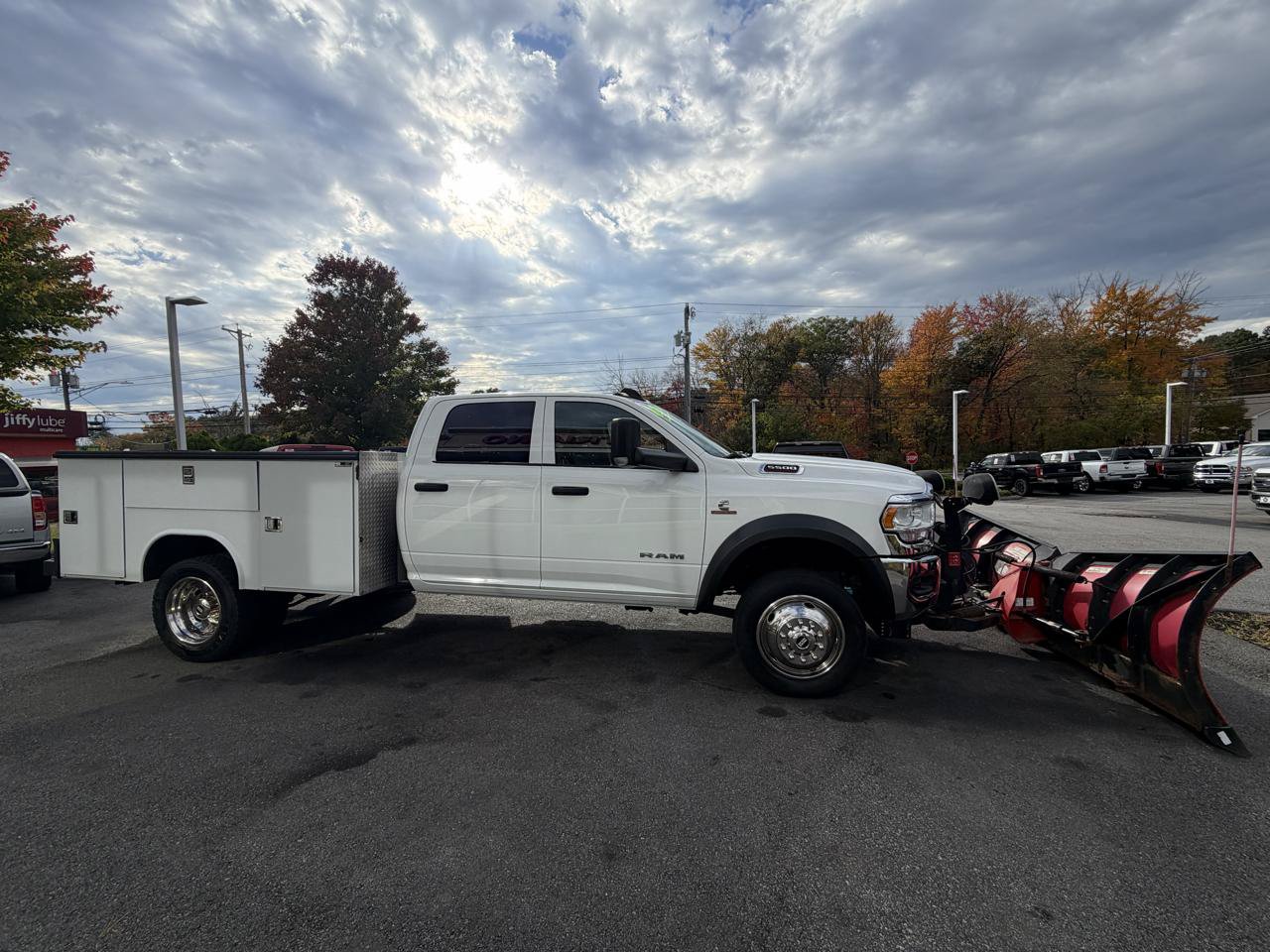 Used 2019 RAM 5500 Tradesman w/ Electrical Accessory Group AWD/4WD image 5
