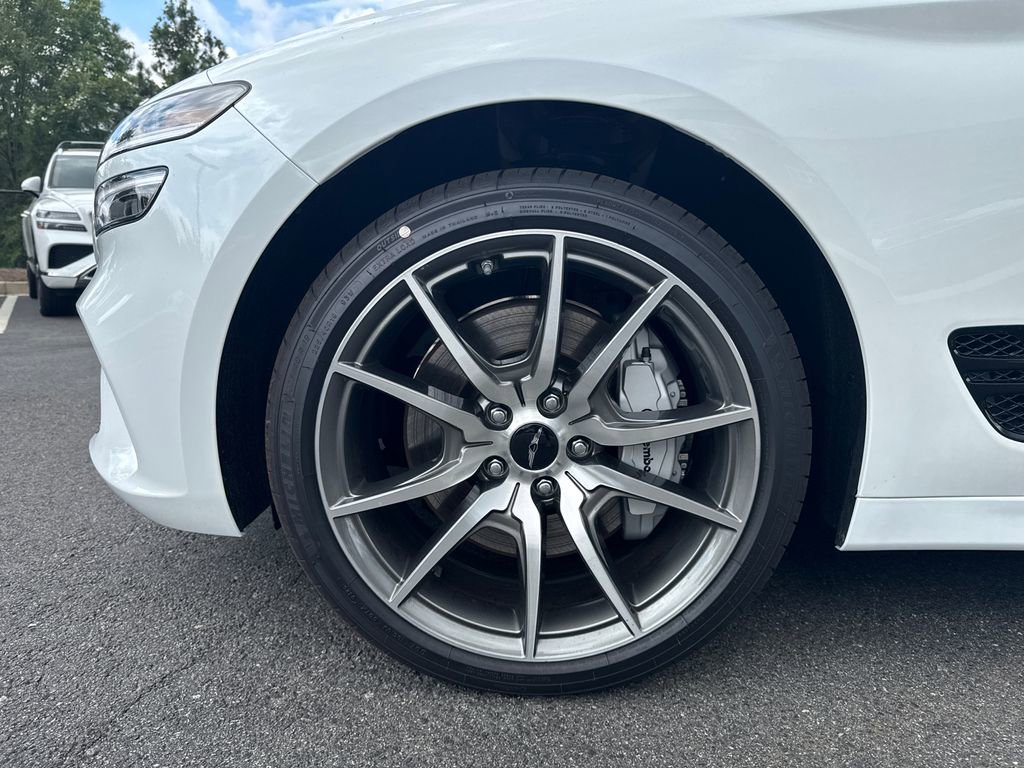 Used 2026 Genesis G70 2.5T Prestige image 11