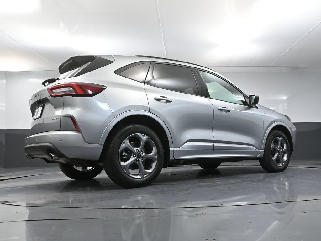 Used 2023 Ford Escape ST-Line w/ Tech Pack #1 AWD/4WD image 43