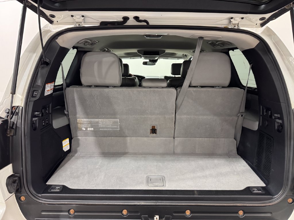 Used 2018 Toyota Sequoia Platinum AWD/4WD image 29